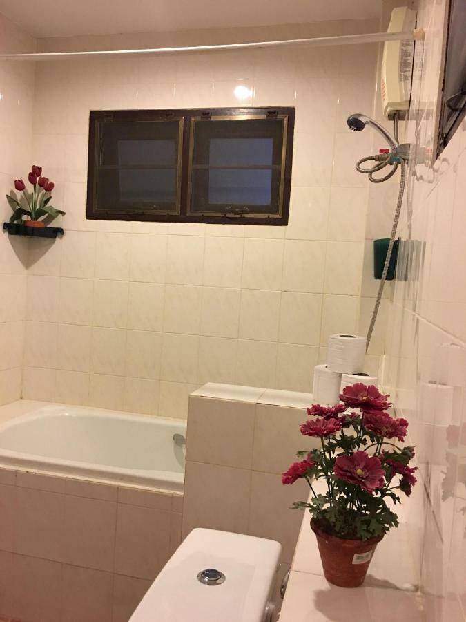 Beautiful 3 Bedroom Garden Villa Chalong Bagian luar foto